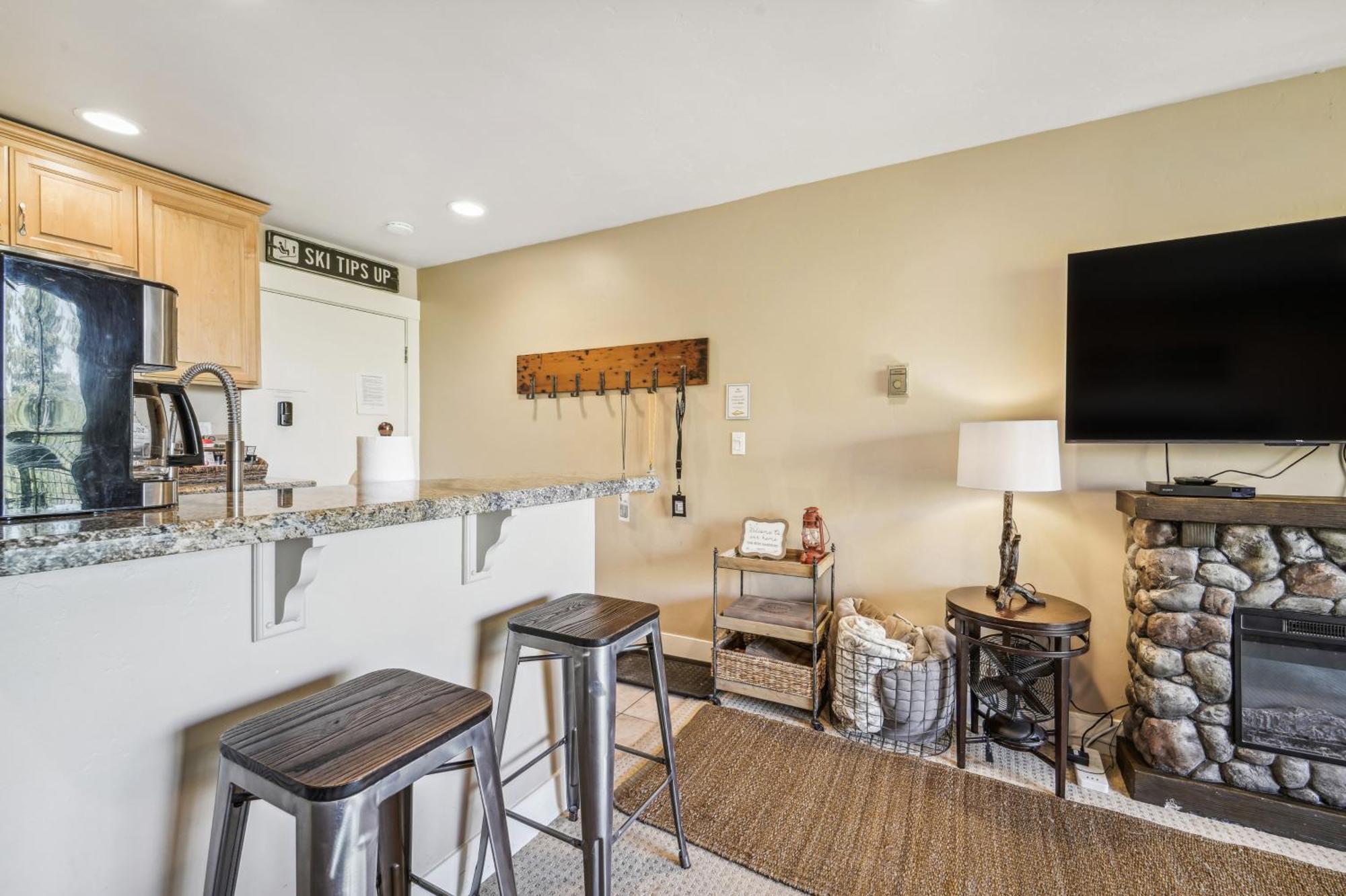 Truckee Studio With Balcony And On-Site Skiing! Екстериор снимка